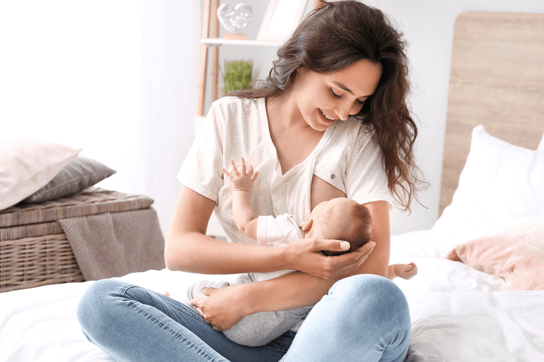 Qu’est-ce qui fait un bon chandail d’allaitement ? Des conseils pour les mamans qui allaitent en toute harmonie! - Atelier Véronique B