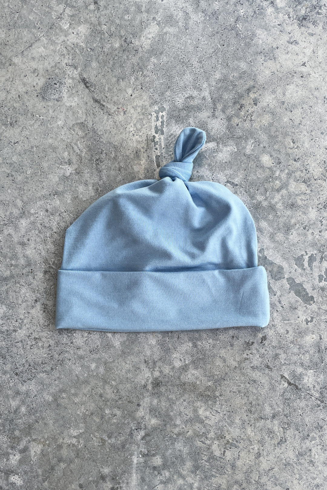 Baby knotted hat - Pale blue