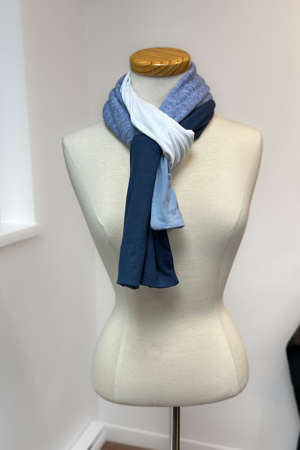Foulard Atelier - Série Bleu - Atelier Véronique B