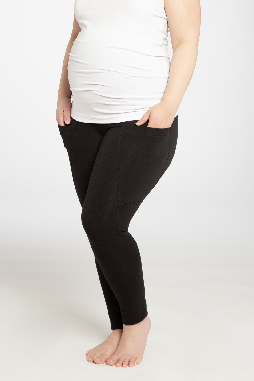 Bella Maternity leggings with pockets- black